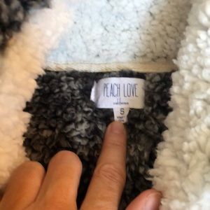 Peach Love California Jackets & Coats - Peach Love Sherpa style fleece Peach Love California Jackets & Coats - Peach Love Sherpa style fleece